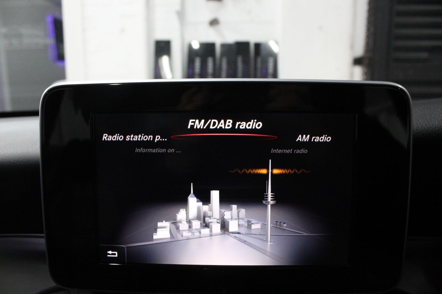 Used Mercedes-Benz C Class 2015 for sale - 76399147: Photo 27