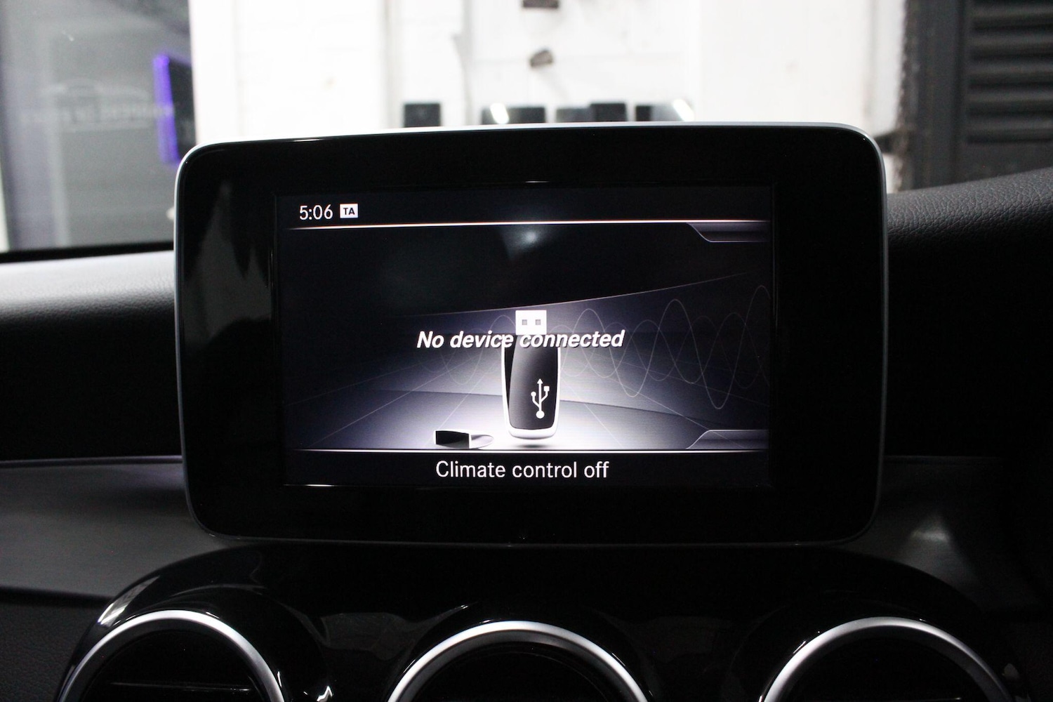 Used Mercedes-Benz C Class 2015 for sale - 76399147: Photo 29