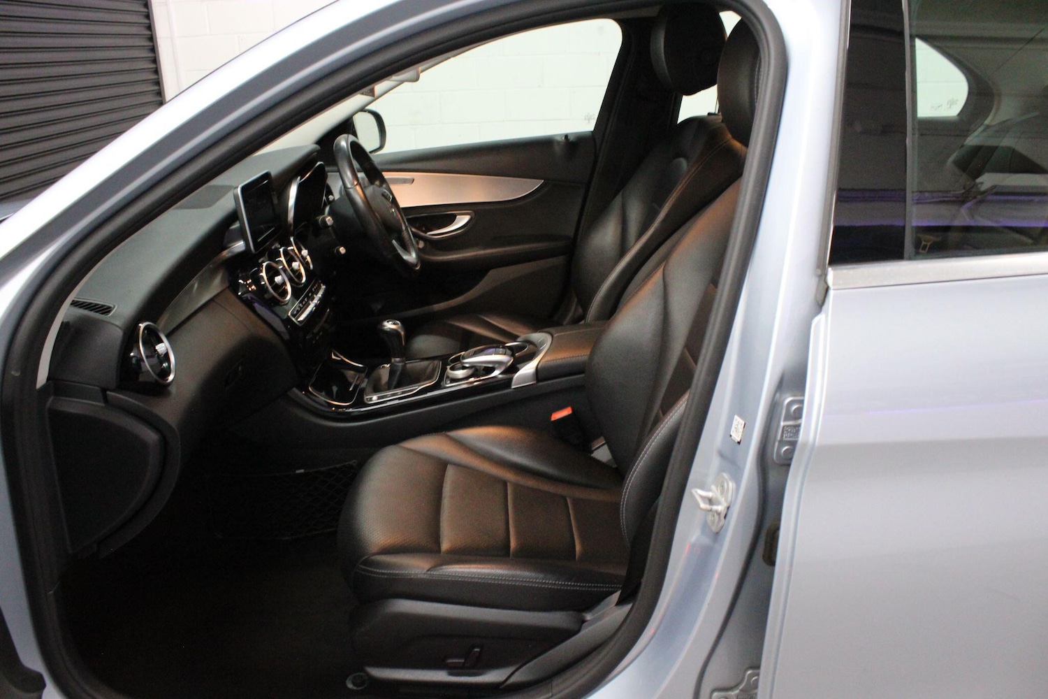 Used Mercedes-Benz C Class 2015 for sale - 76399147: Photo 37