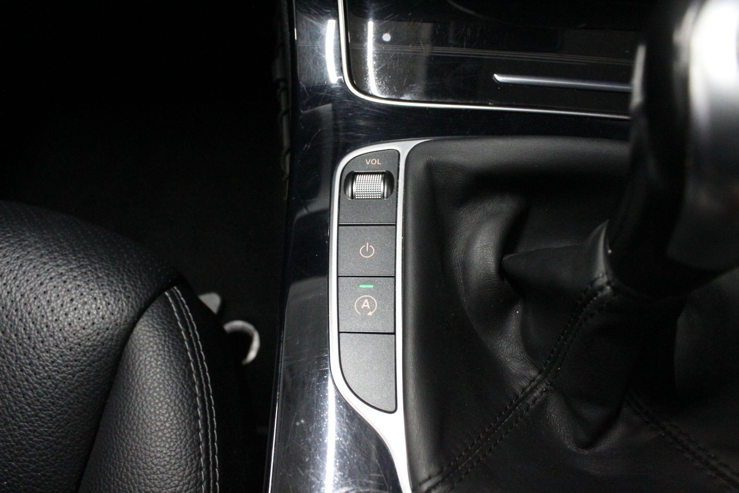 Used Mercedes-Benz C Class 2015 for sale - 76399147: Photo 47