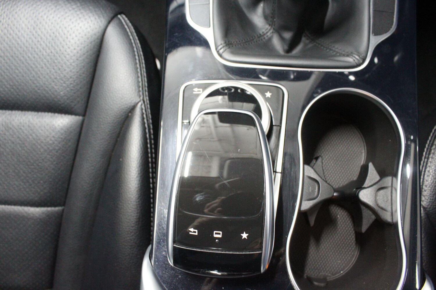 Used Mercedes-Benz C Class 2015 for sale - 76399147: Photo 48