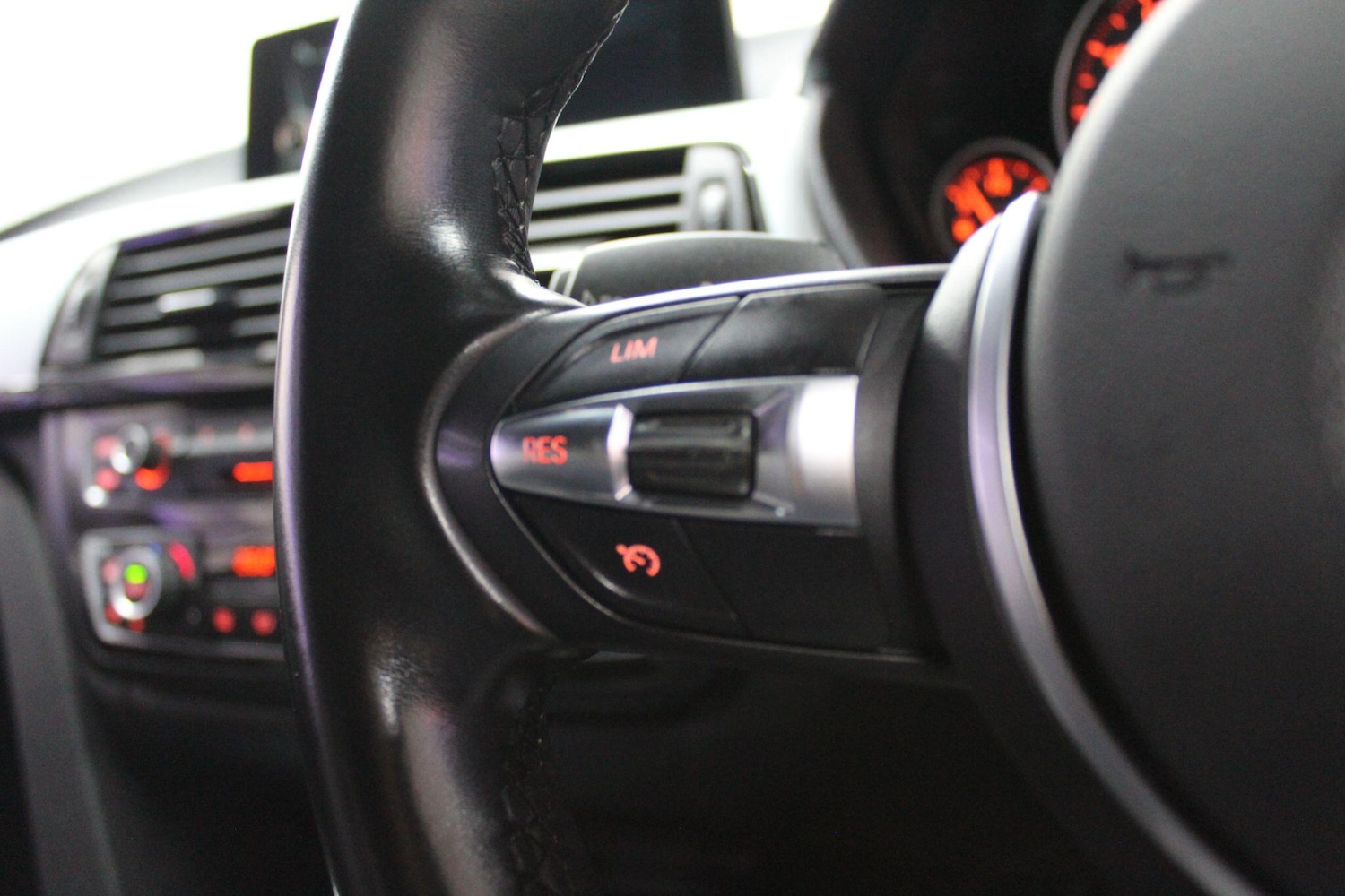 Used BMW 4 Series 2016 for sale - 76898571: Photo 31