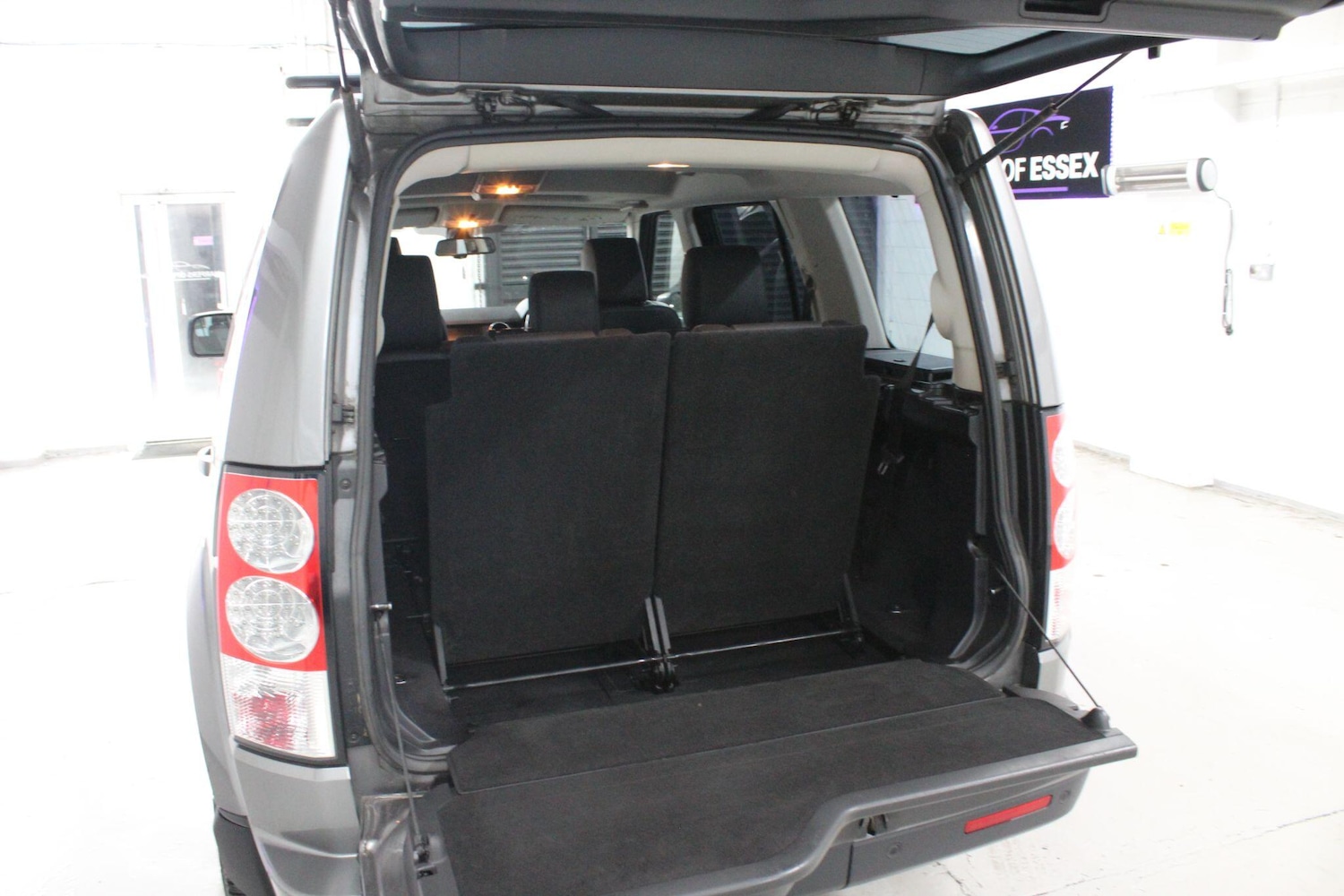 Used Land Rover Discovery 4 2010 for sale - 75539999: Photo 23