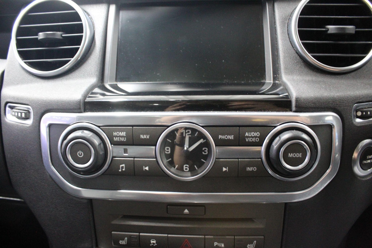 Used Land Rover Discovery 4 2010 for sale - 75539999: Photo 32