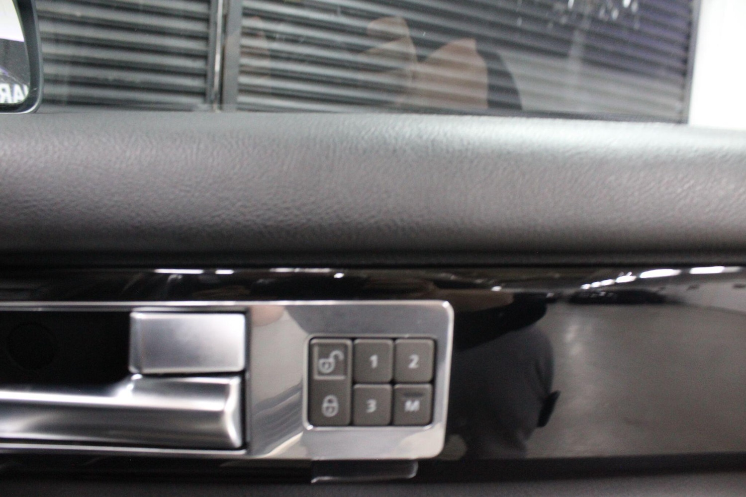 Used Land Rover Discovery 4 2010 for sale - 75539999: Photo 44