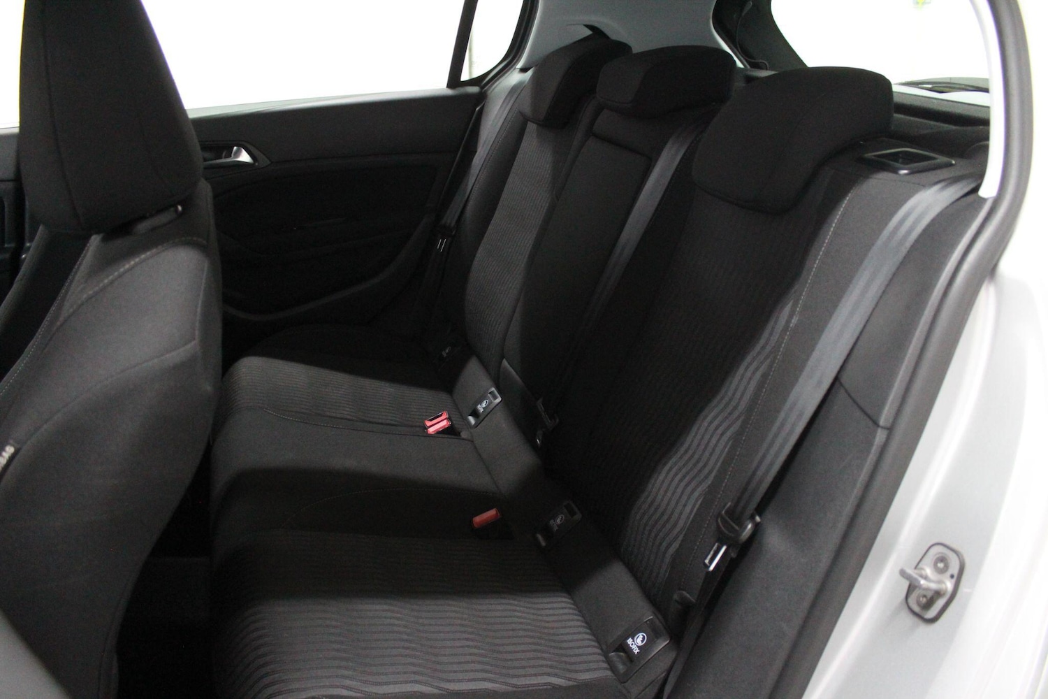 Used Peugeot 308 2014 for sale - 77769027: Photo 18