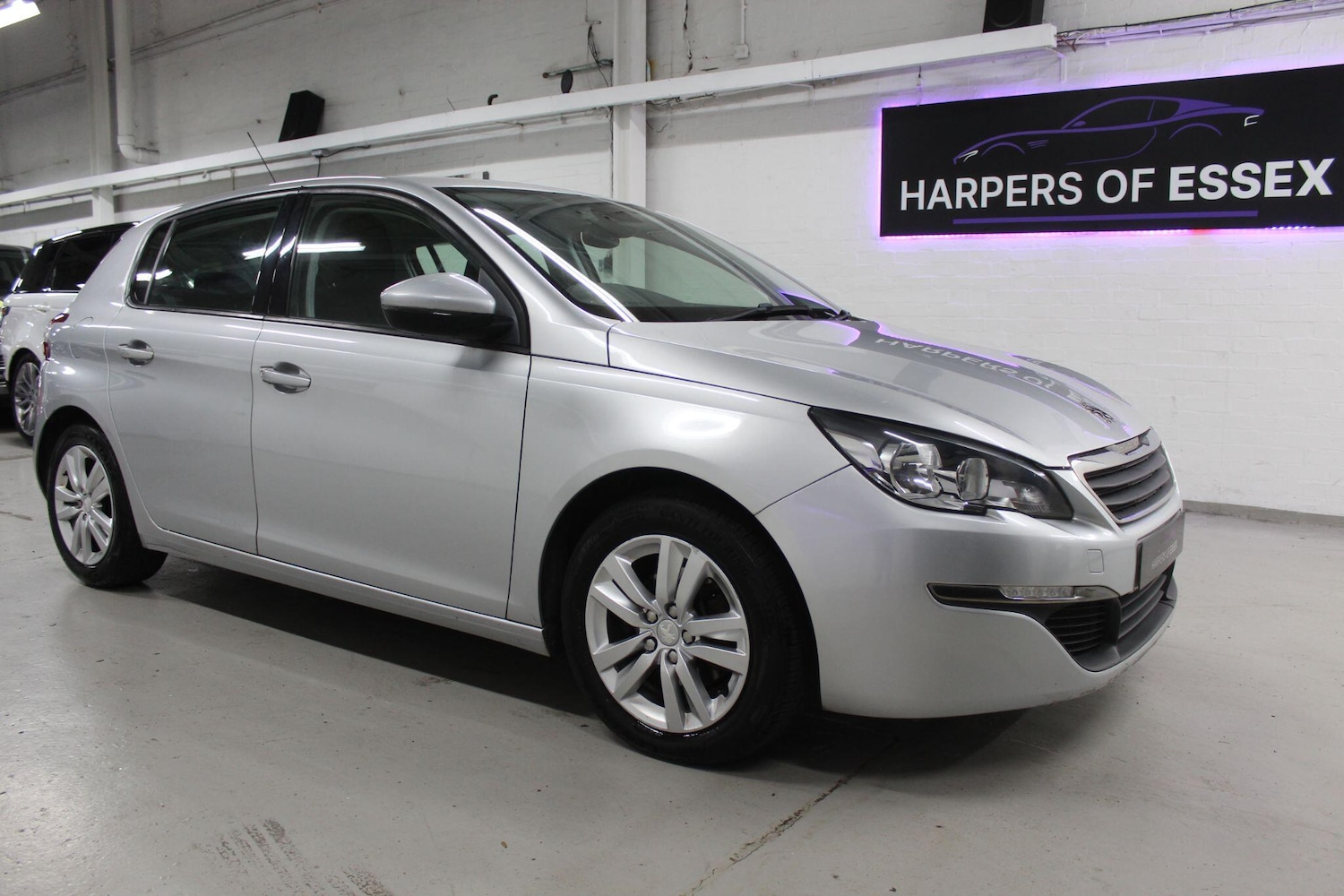 Used Peugeot 308 2014 for sale - 77769027: Photo 2