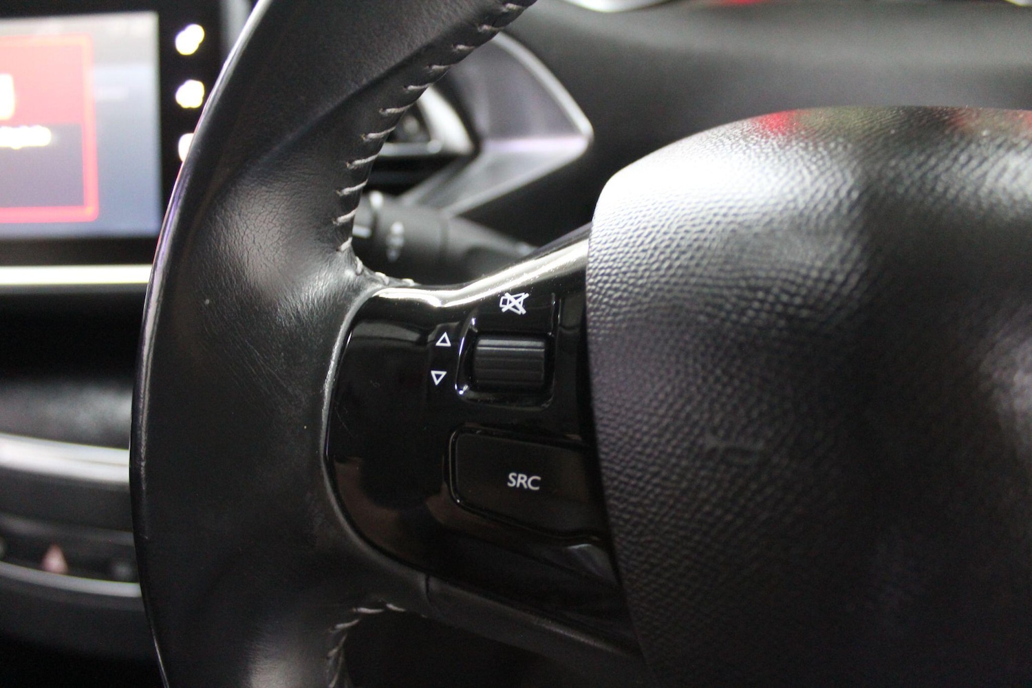 Used Peugeot 308 2014 for sale - 77769027: Photo 29