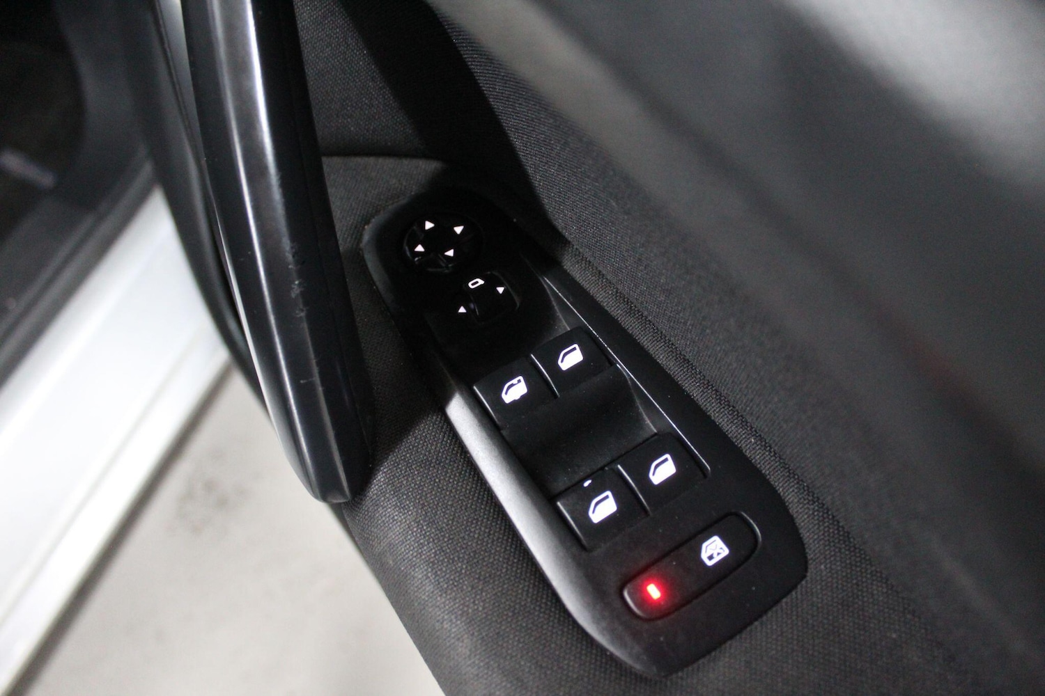 Used Peugeot 308 2014 for sale - 77769027: Photo 33