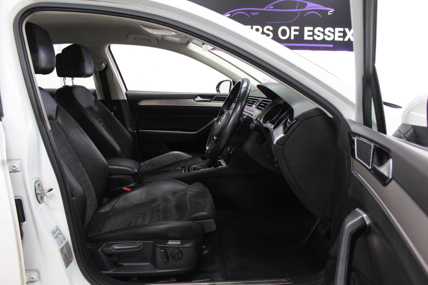 Used Volkswagen Passat for sale - 77625575: Photo 11