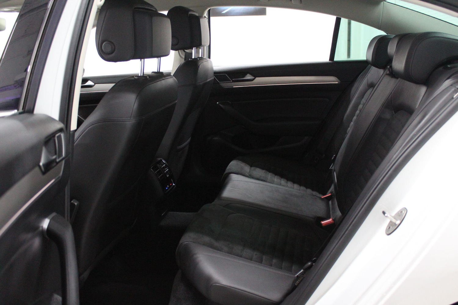 Used Volkswagen Passat for sale - 77625575: Photo 17