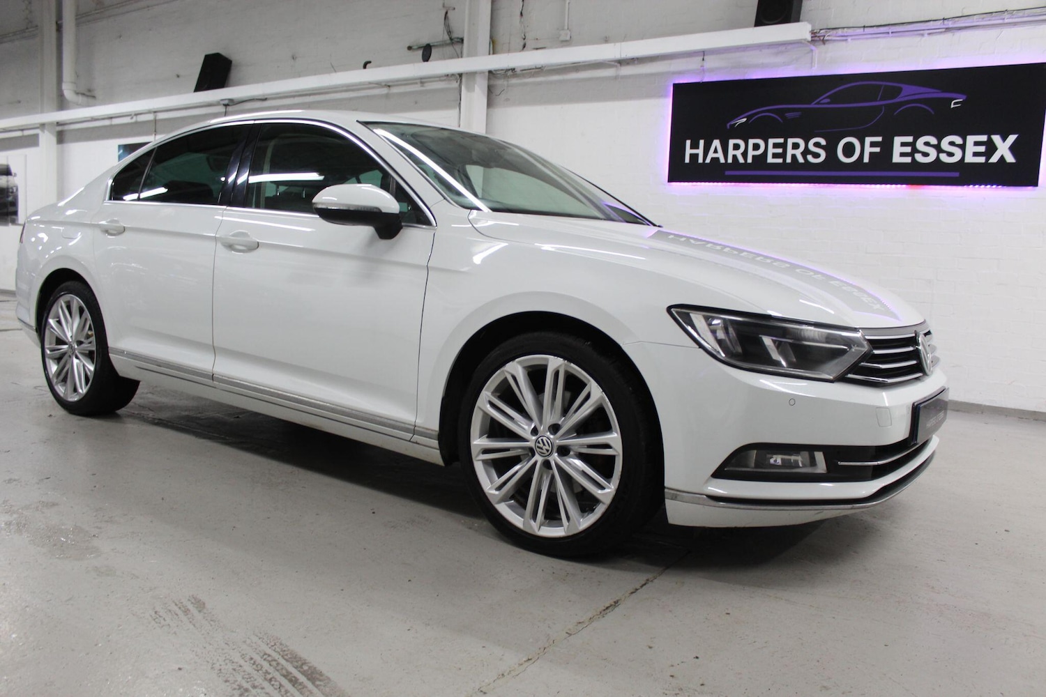 Used Volkswagen Passat for sale - 77625575: Photo 2