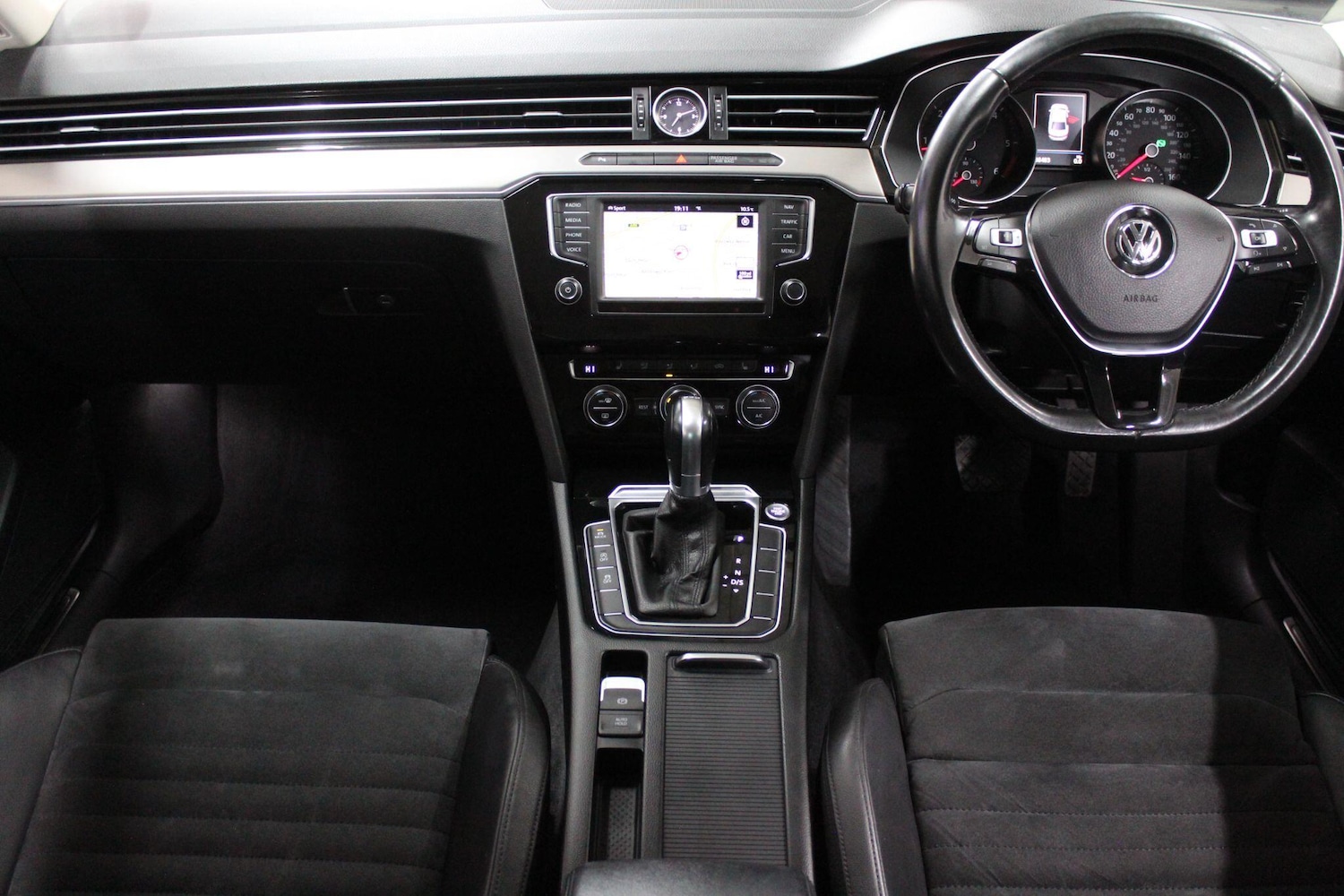 Used Volkswagen Passat for sale - 77625575: Photo 20