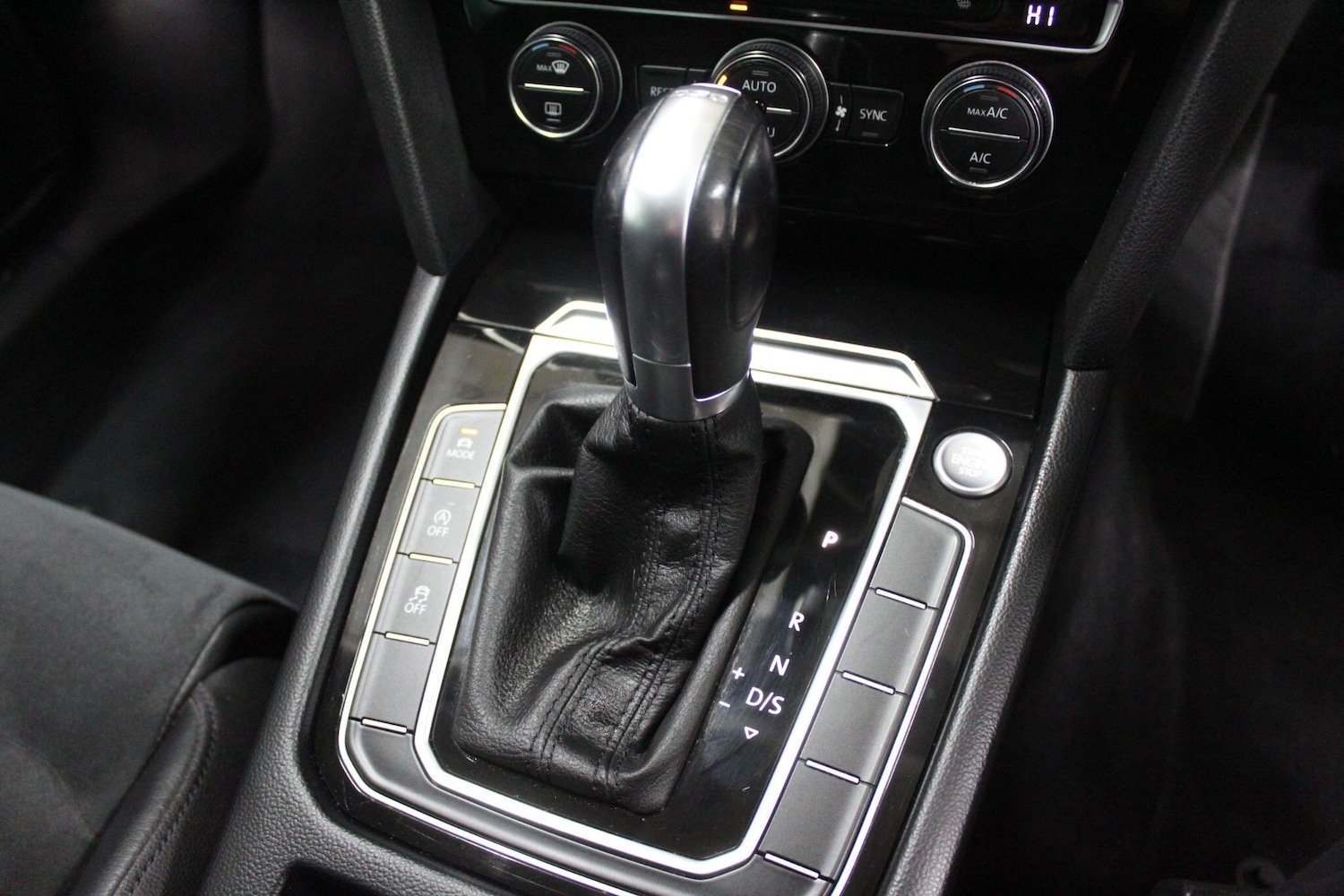 Used Volkswagen Passat for sale - 77625575: Photo 29