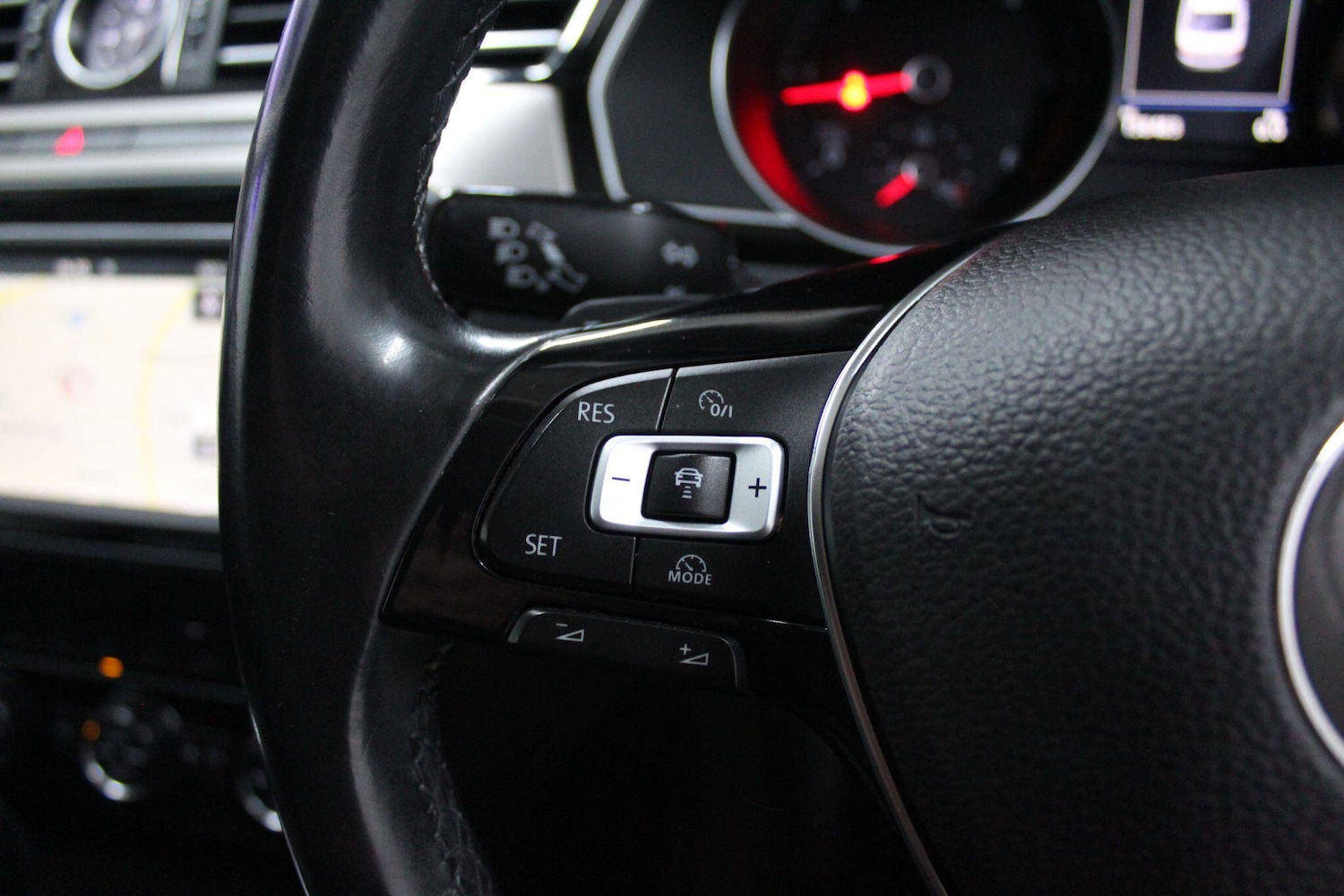 Used Volkswagen Passat for sale - 77625575: Photo 31