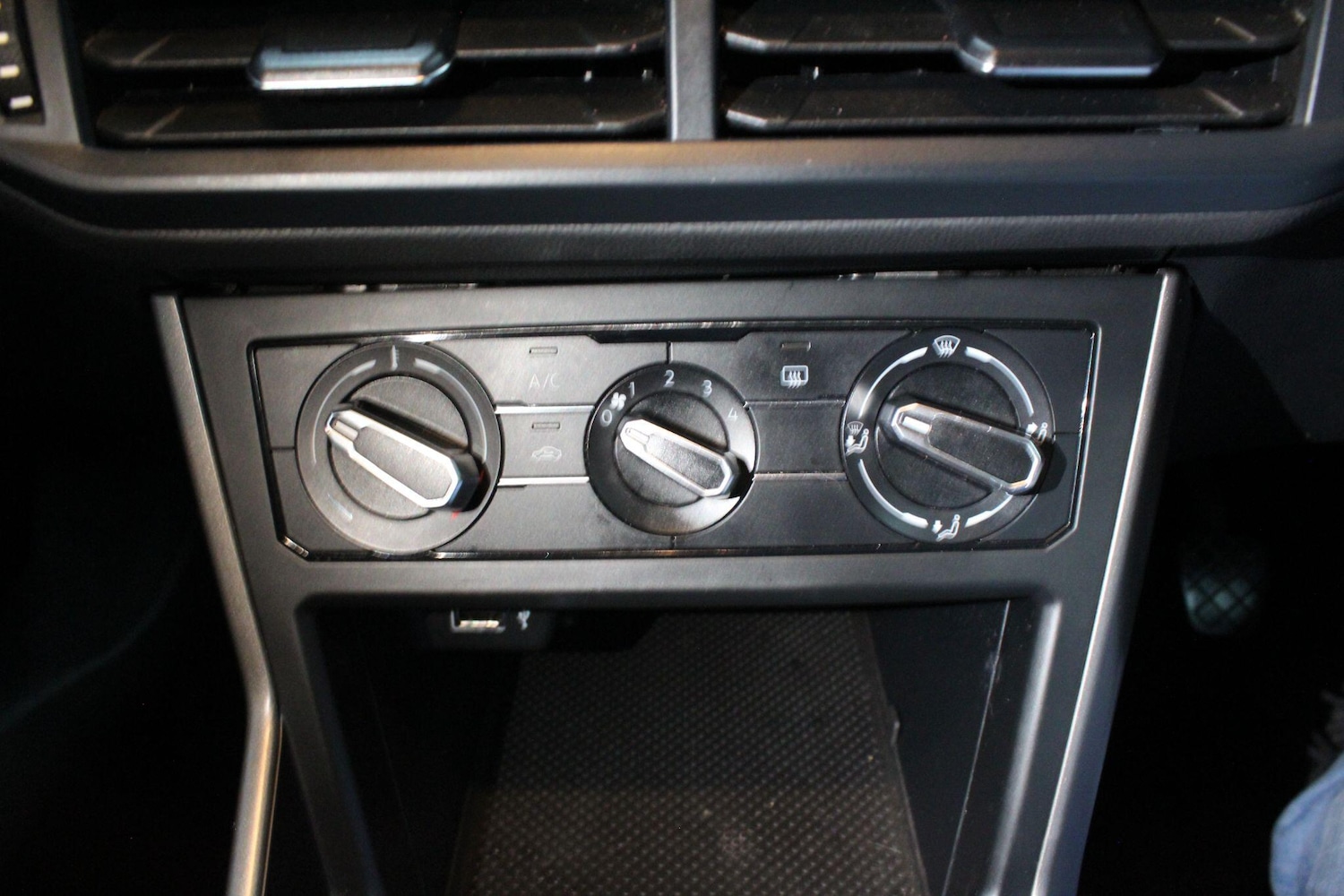 Used Volkswagen Polo 2018 for sale - 76549784: Photo 34