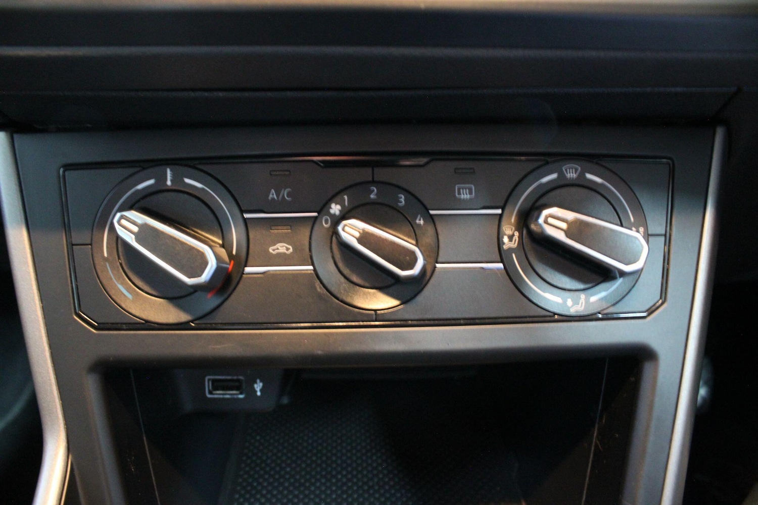 Used Volkswagen Polo 2018 for sale - 76549784: Photo 35