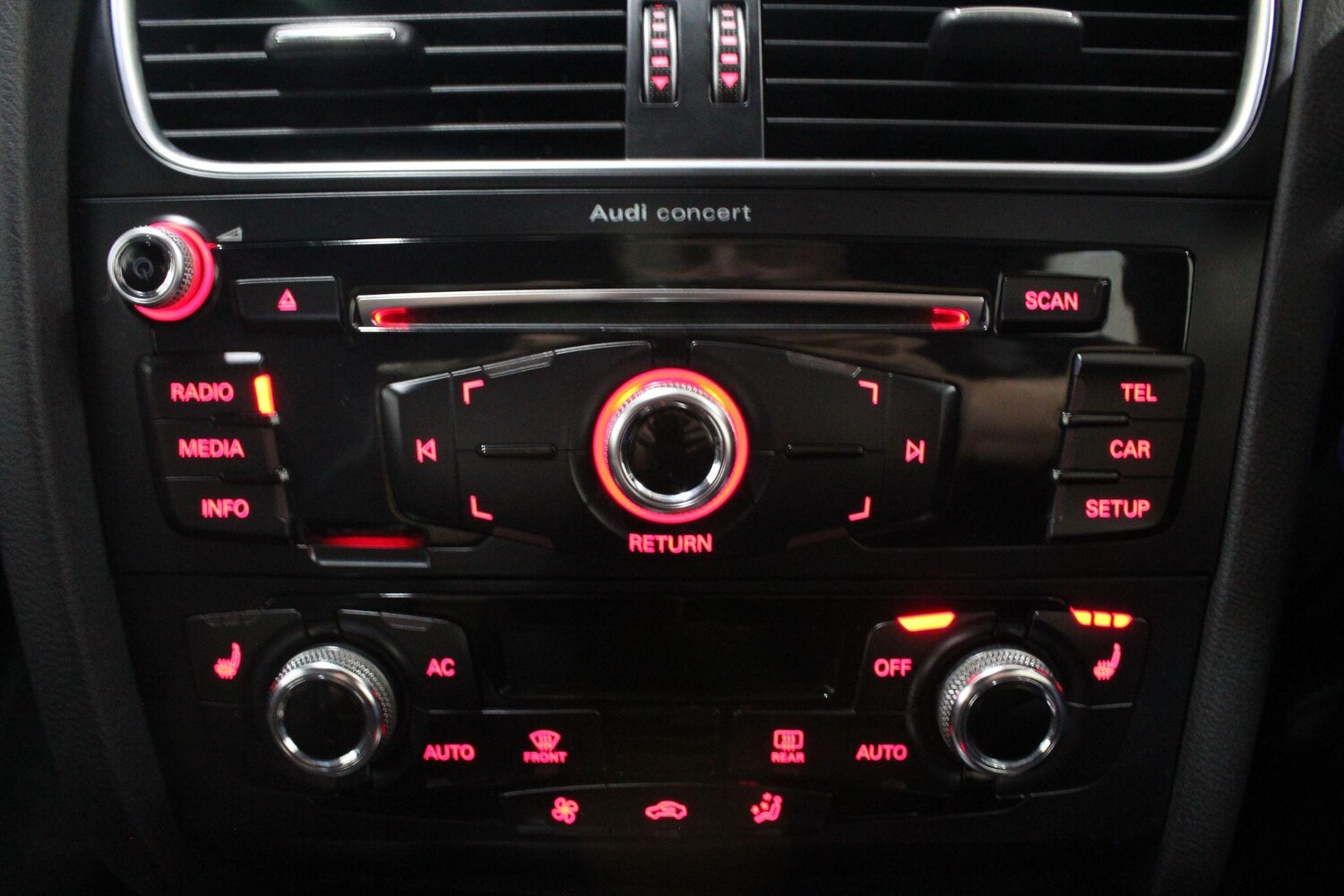 Used Audi A5 Cabriolet 2013 for sale - 76227525: Photo 49