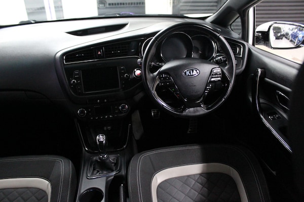 Used Kia Pro Ceed 2016 for sale - 75269499: Photo 32