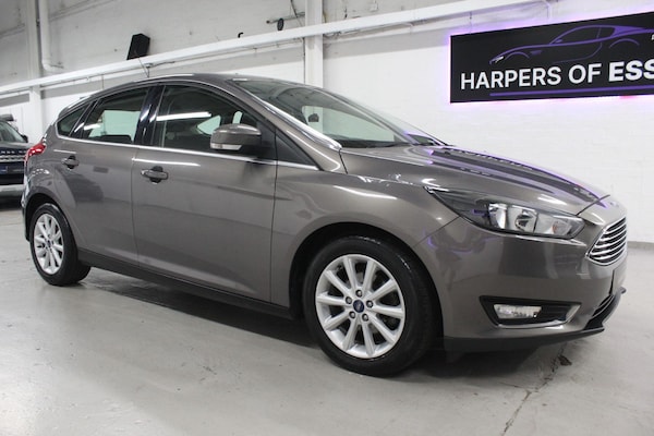 Used Ford Focus 2015 for sale - 75540195: Photo 2