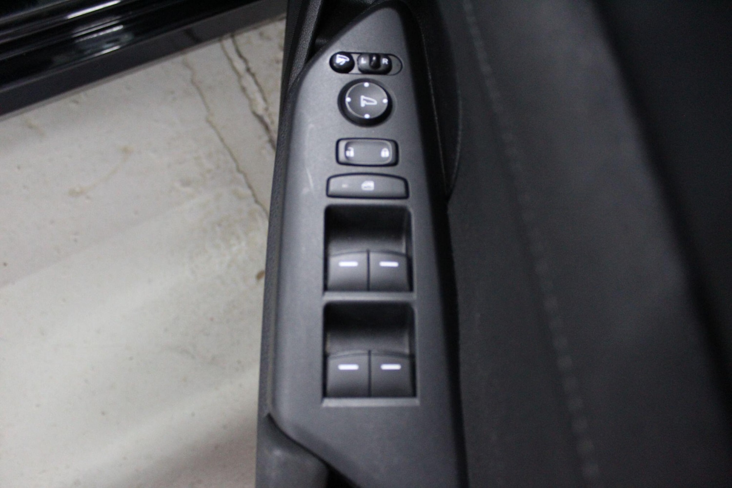 Used Honda Civic 2017 for sale - 76886505: Photo 18