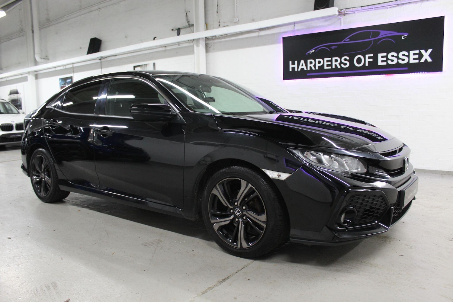 Used Honda Civic 2017 for sale - 76886505: Photo 2