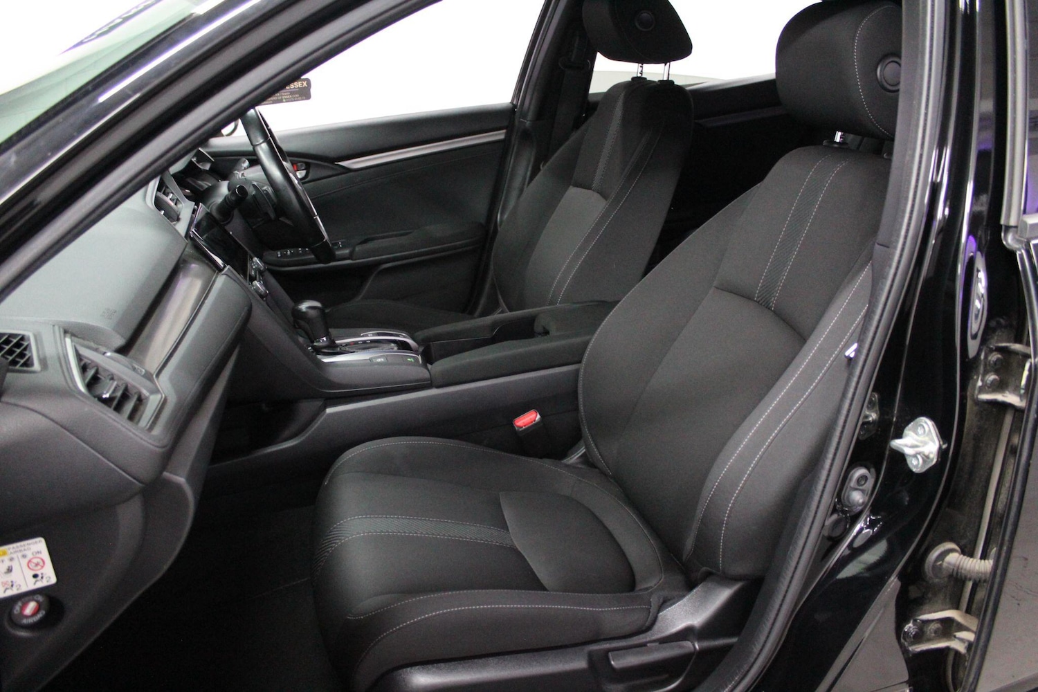 Used Honda Civic 2017 for sale - 76886505: Photo 26