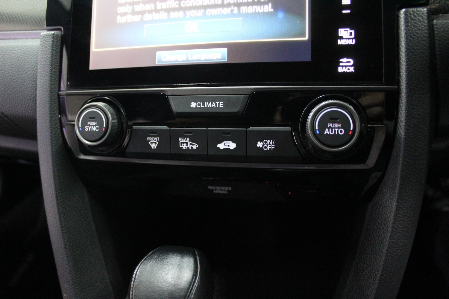 Used Honda Civic 2017 for sale - 76886505: Photo 32