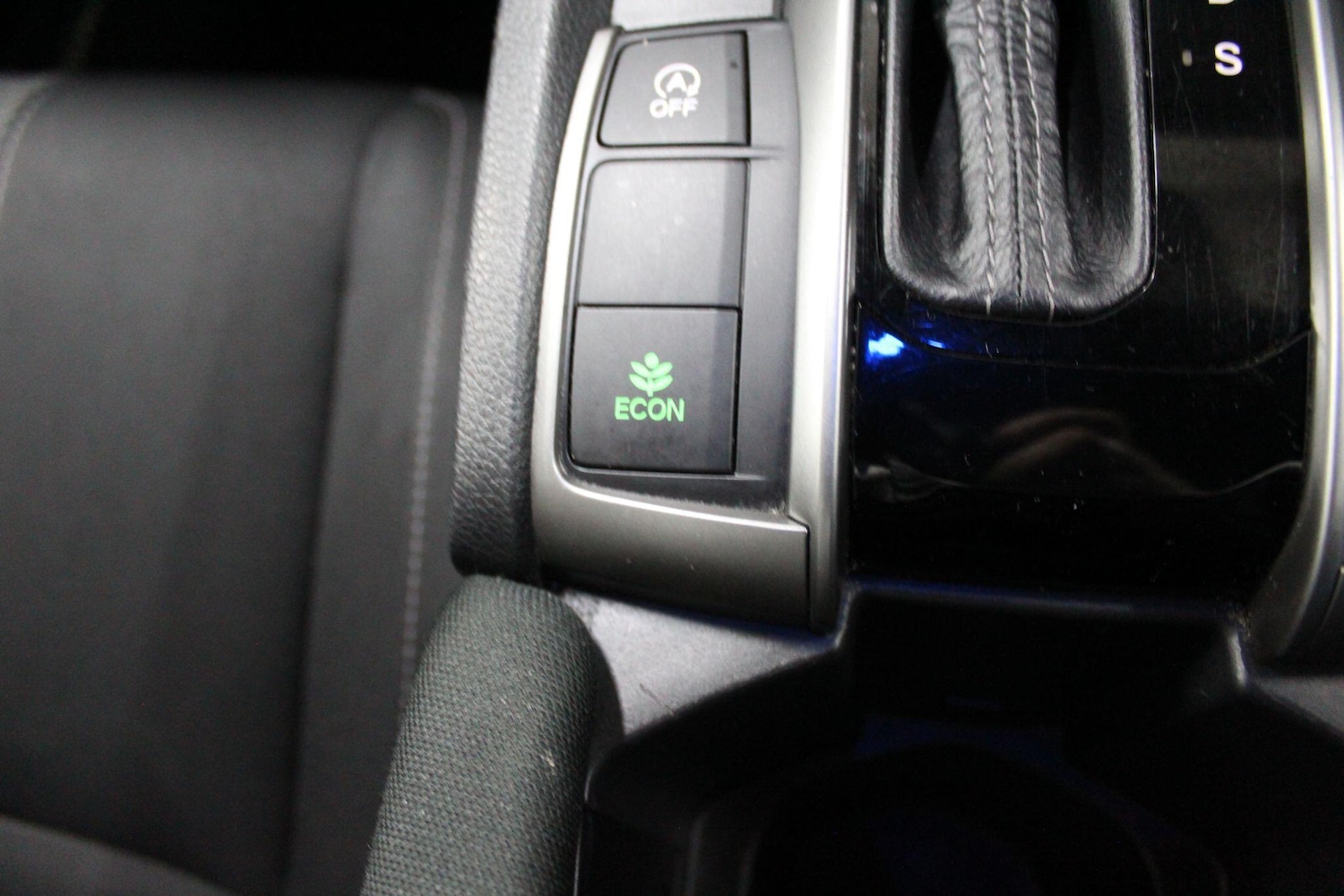 Used Honda Civic 2017 for sale - 76886505: Photo 39