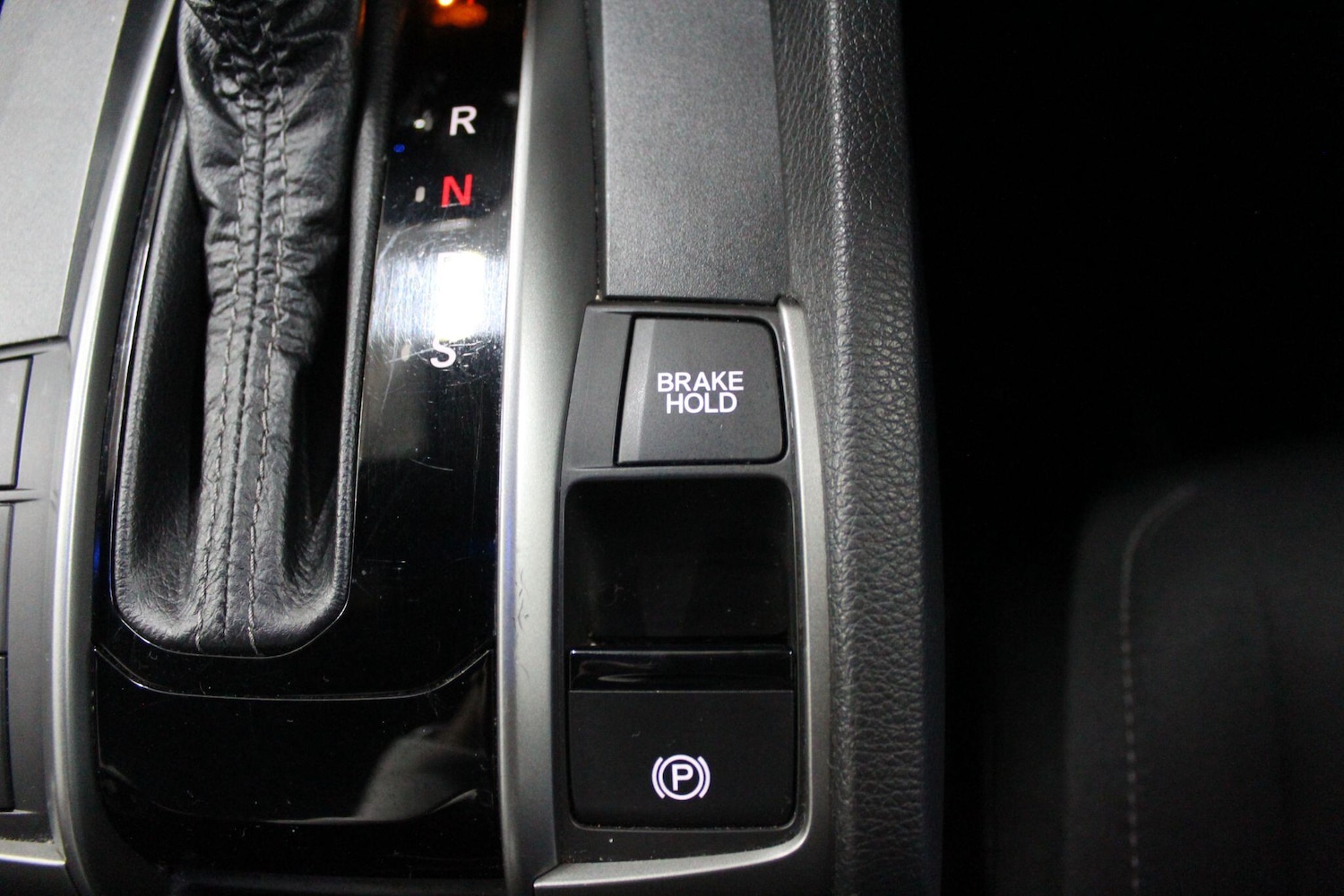 Used Honda Civic 2017 for sale - 76886505: Photo 40