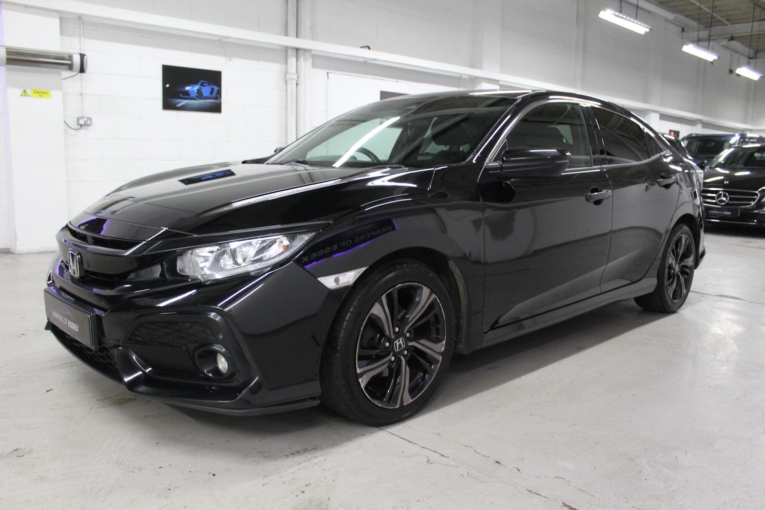 Used Honda Civic 2017 for sale - 76886505: Photo 5