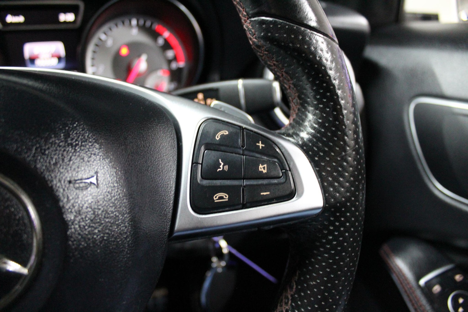 Used Mercedes-Benz GLA 2016 for sale - 76887012: Photo 32