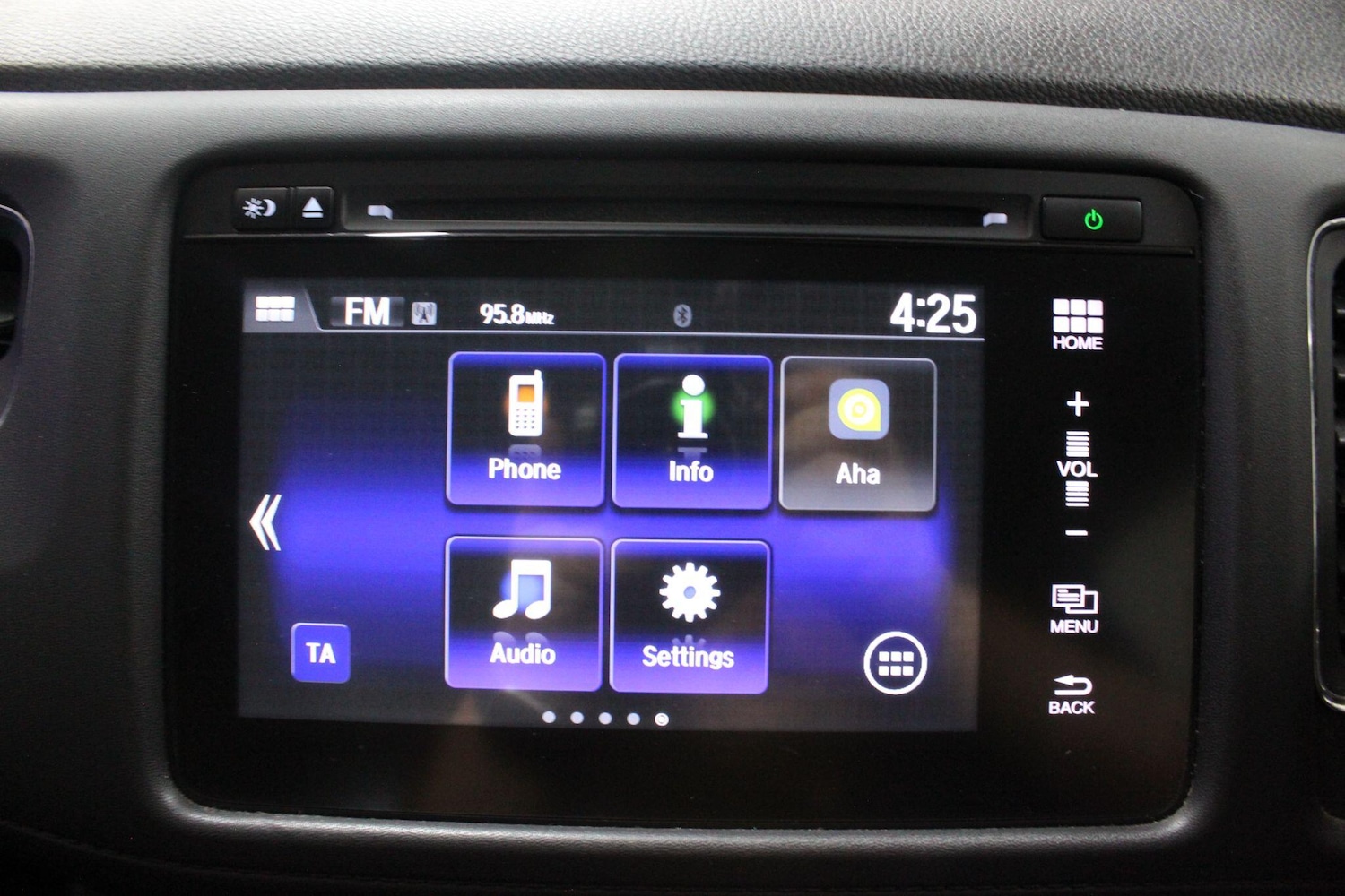 Used Honda HR-V 2017 for sale - 75964710: Photo 41