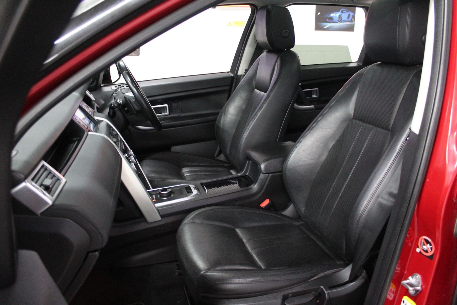 Used Land Rover Discovery Sport 2017 for sale - 76976062: Photo 14