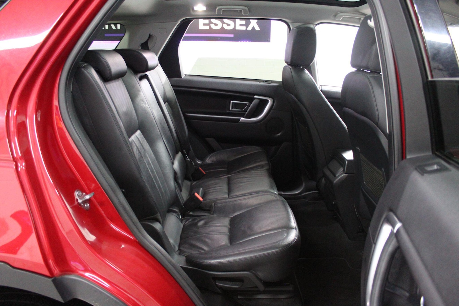 Used Land Rover Discovery Sport 2017 for sale - 76976062: Photo 15