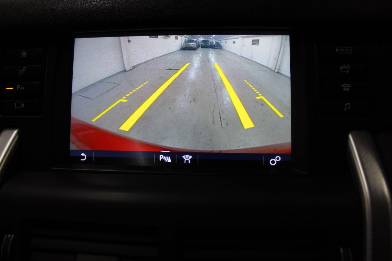 Used Land Rover Discovery Sport 2017 for sale - 76976062: Photo 27