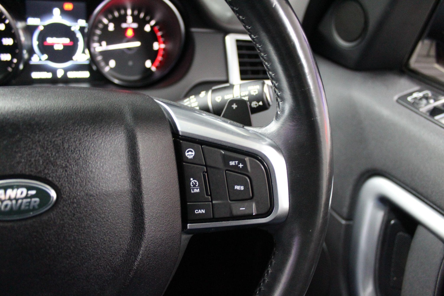 Used Land Rover Discovery Sport 2017 for sale - 76976062: Photo 36