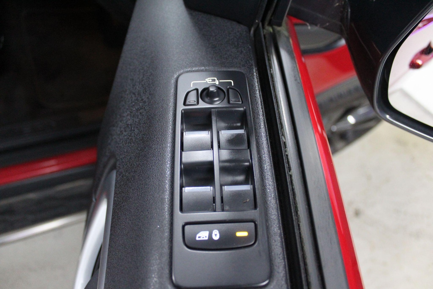 Used Land Rover Discovery Sport 2017 for sale - 76976062: Photo 45