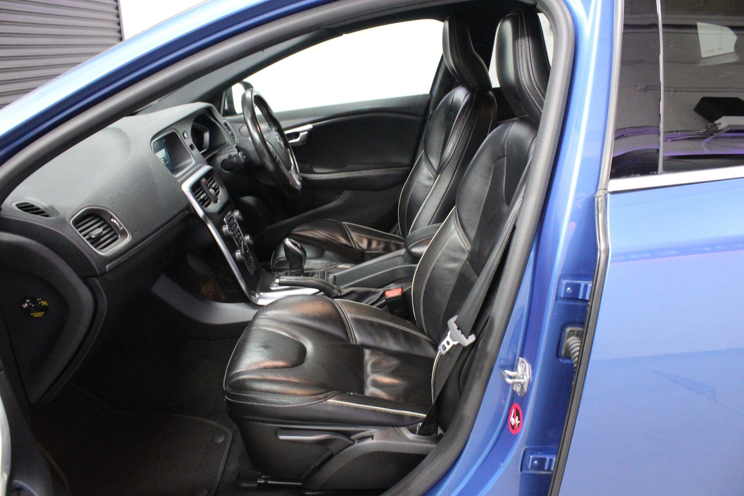 Used Volvo V40 2016 for sale - 76388673: Photo 13