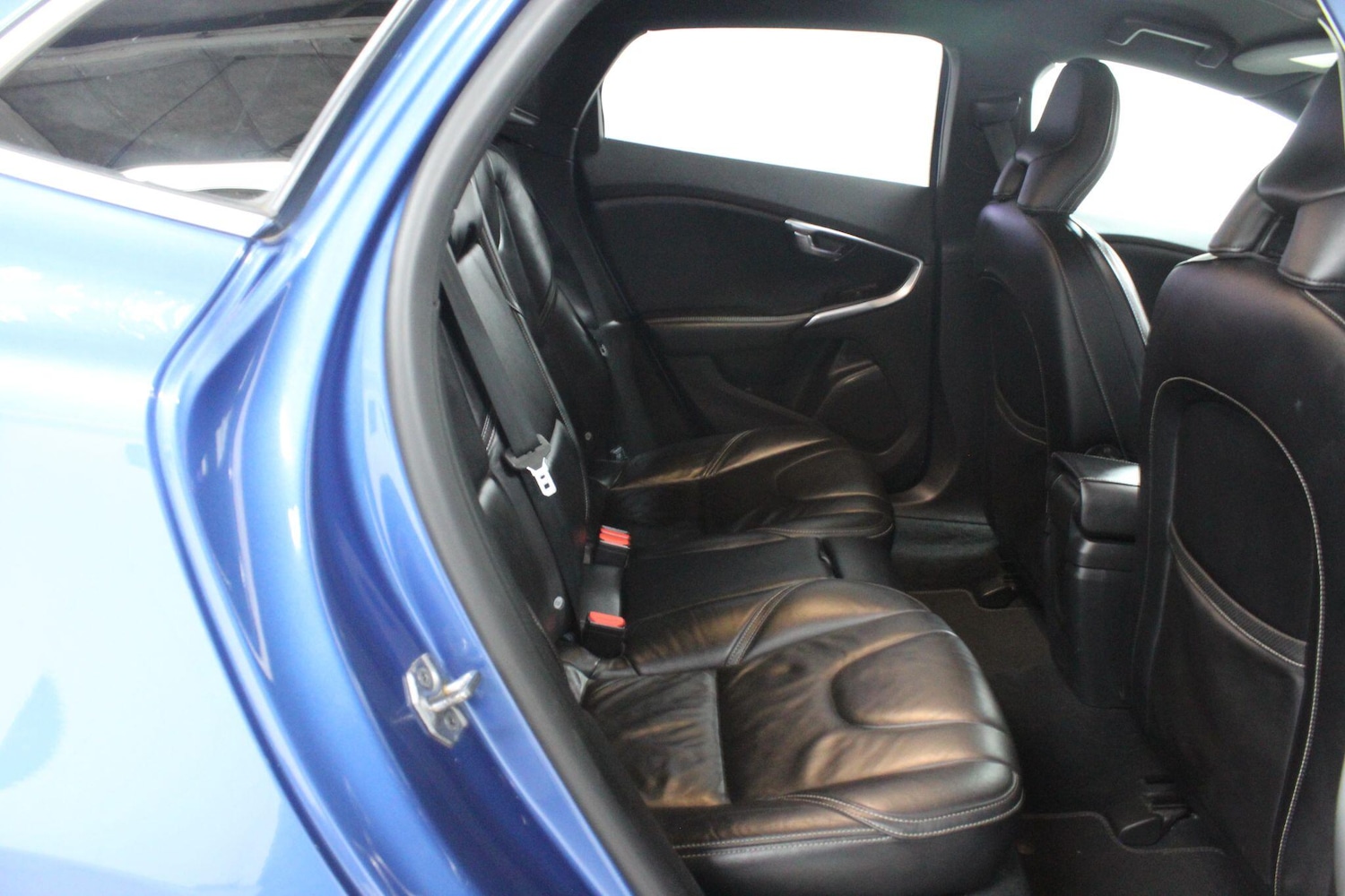 Used Volvo V40 2016 for sale - 76388673: Photo 15