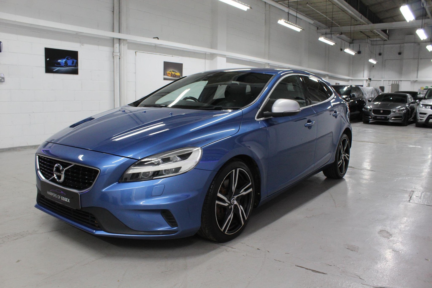 Used Volvo V40 2016 for sale - 76388673: Photo 5