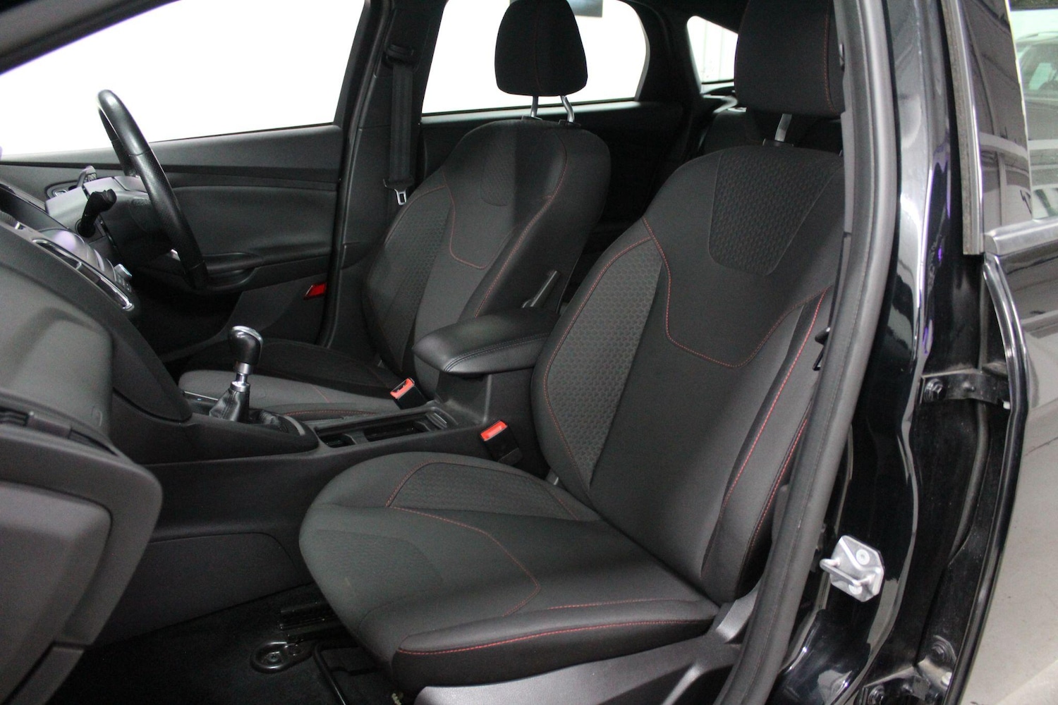 Used Ford Focus 2018 for sale - 77574065: Photo 14