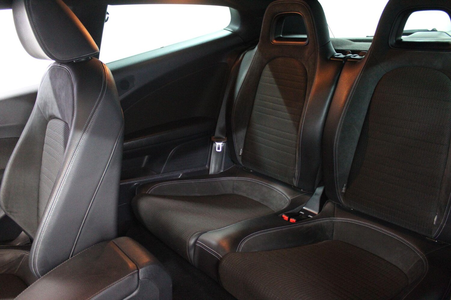 Used Volkswagen Scirocco 2014 for sale - 76865812: Photo 18