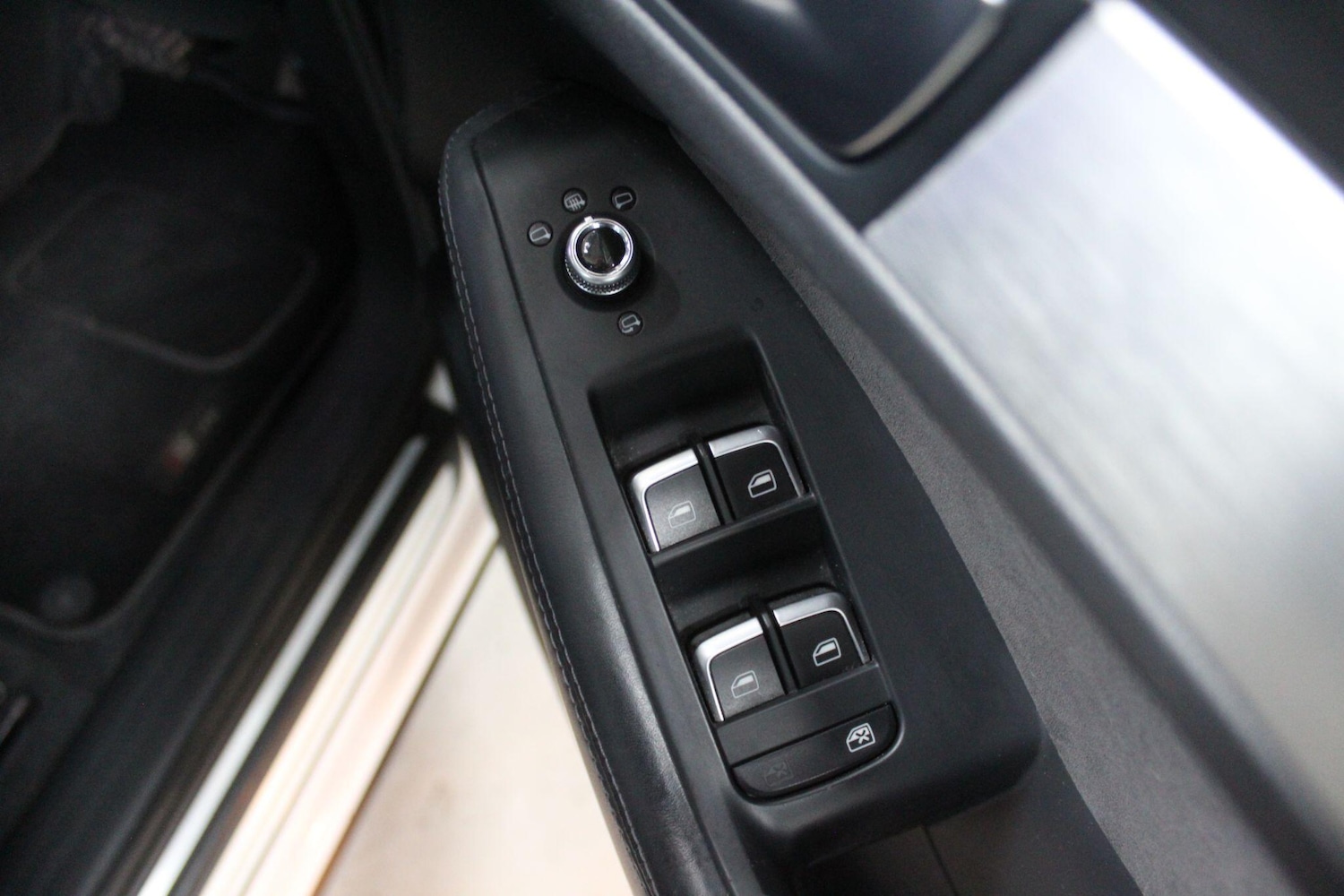 Used Audi Q5 2016 for sale - 78035066: Photo 43