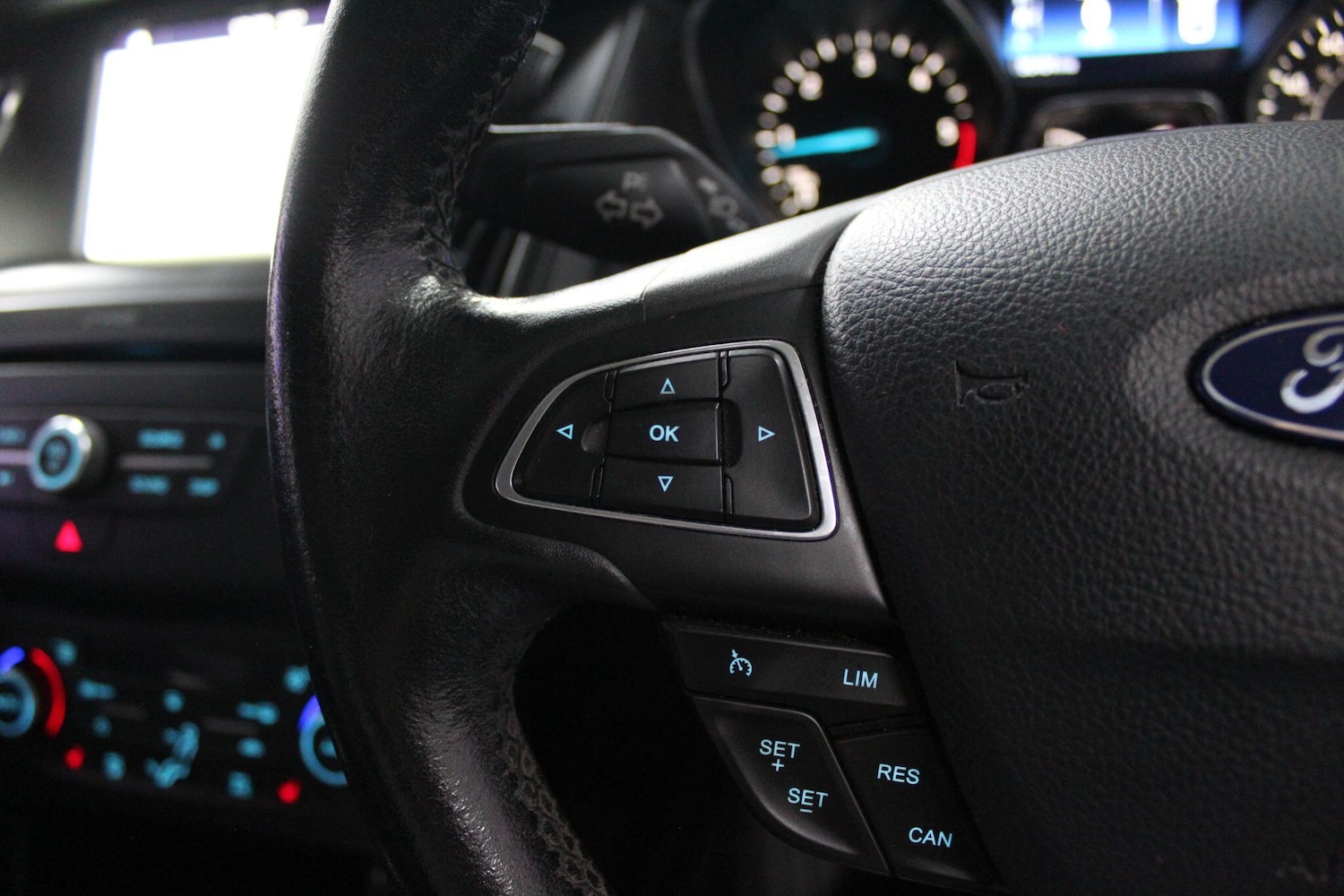 Used Ford Focus 2017 for sale - 76865168: Photo 32