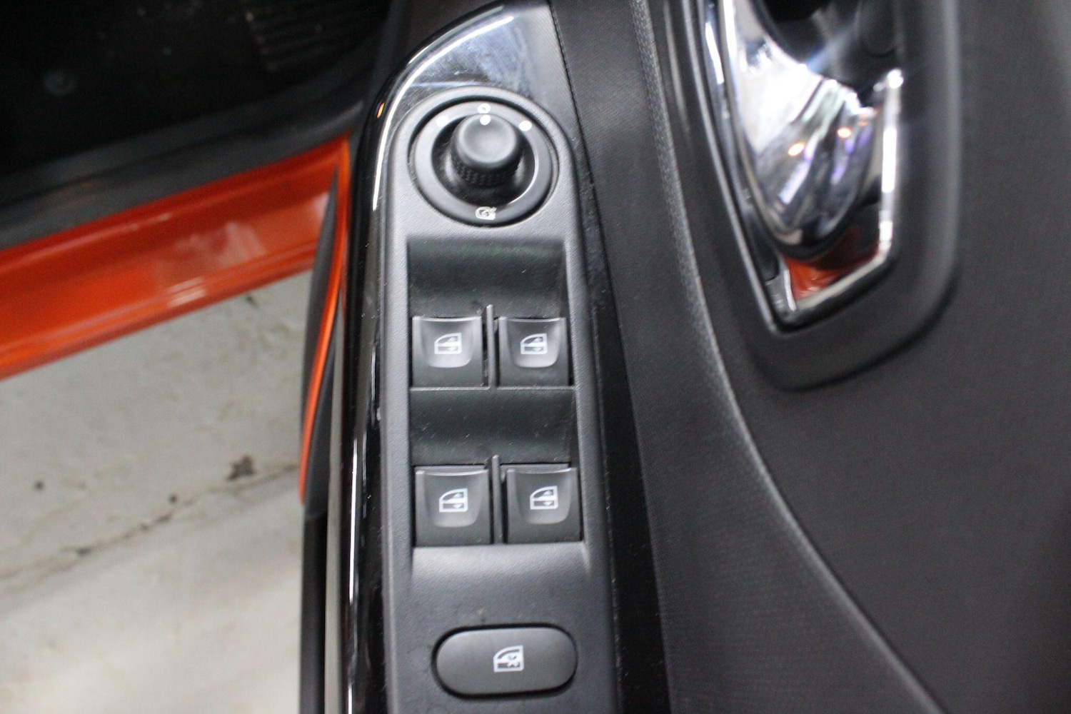 Used Renault Captur 2014 for sale - 75965289: Photo 32