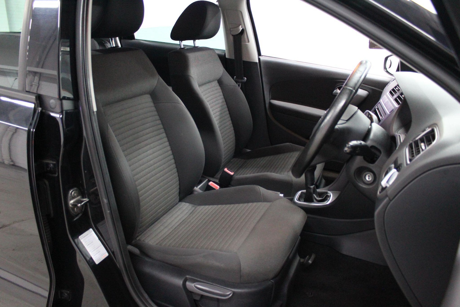 Used Volkswagen Polo 2012 for sale - 76484517: Photo 11