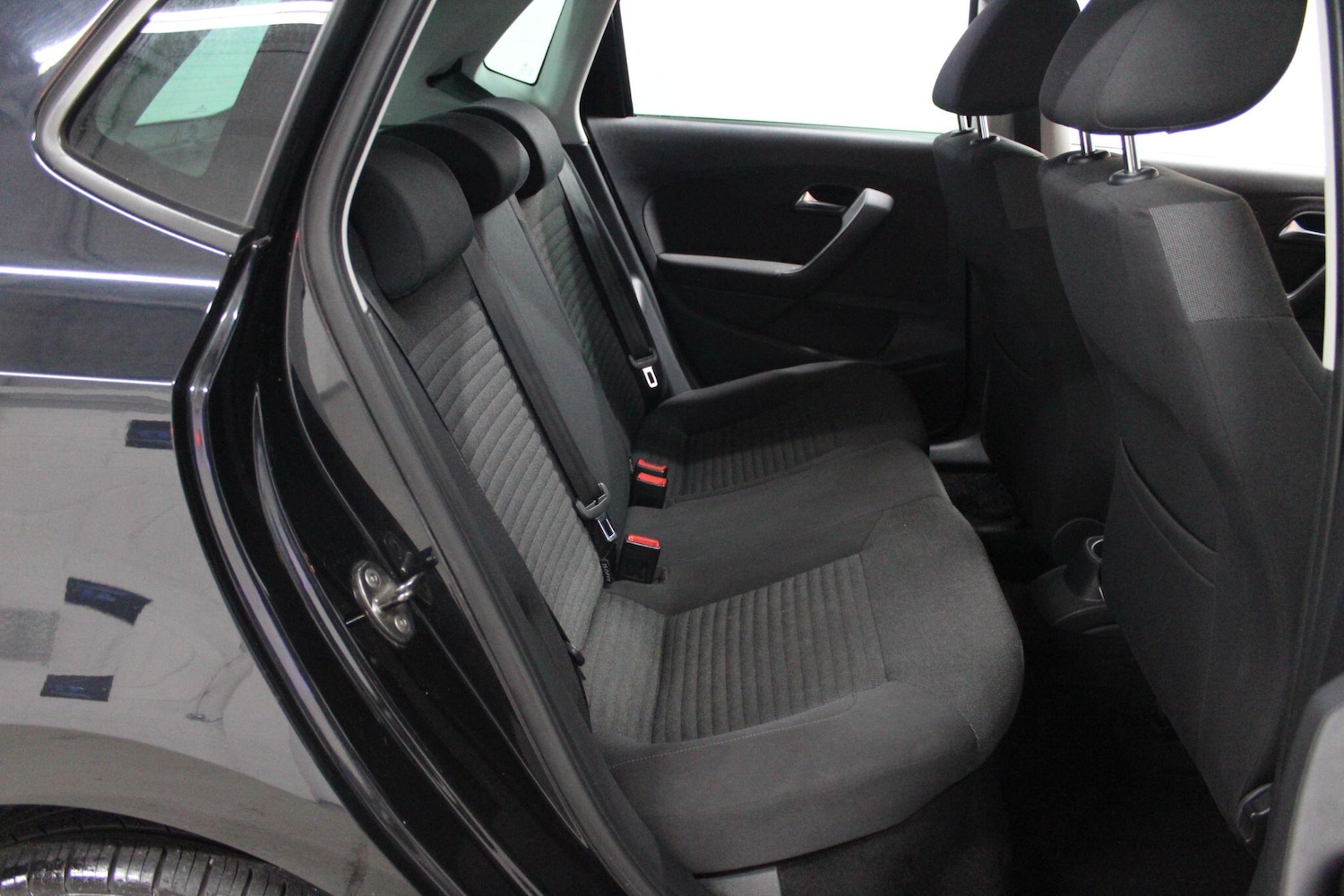 Used Volkswagen Polo 2012 for sale - 76484517: Photo 14