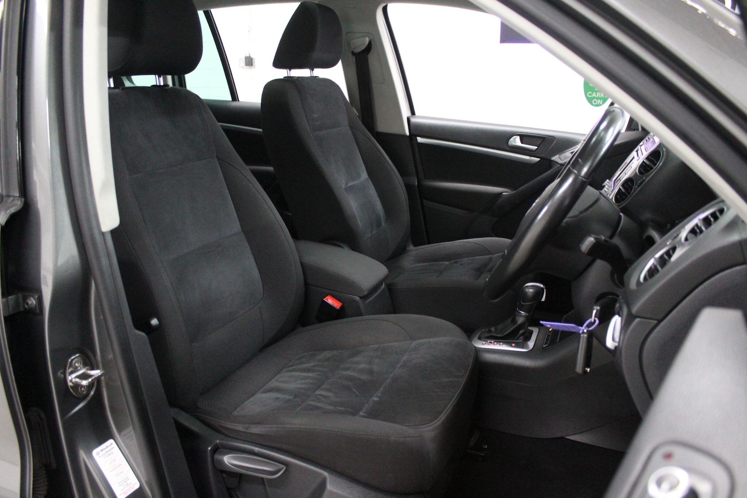 Used Volkswagen Tiguan for sale - 77625803: Photo 12