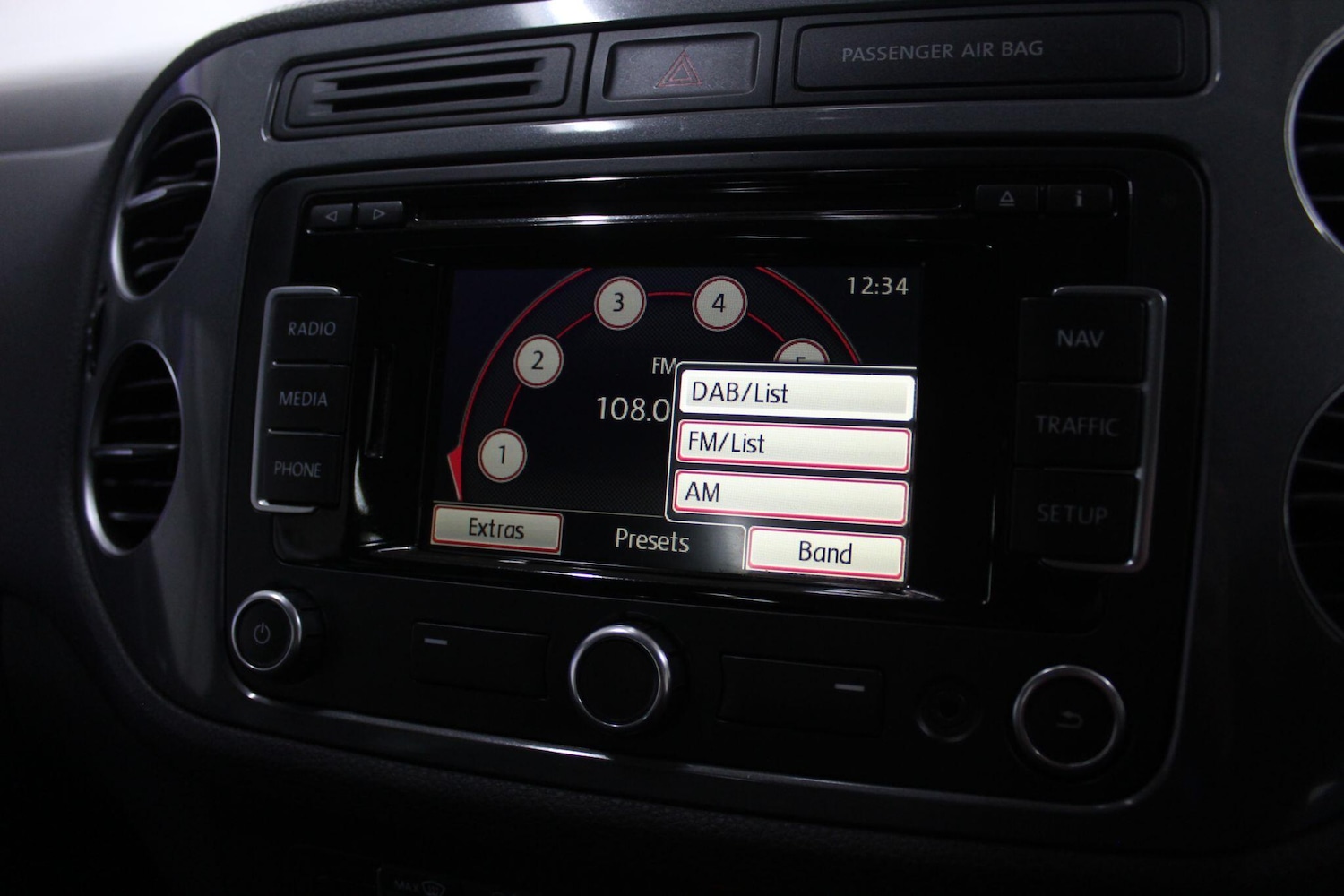 Used Volkswagen Tiguan for sale - 77625803: Photo 27